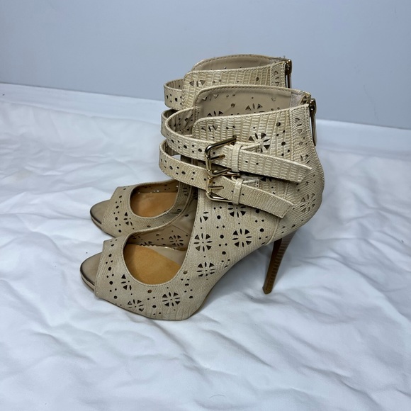 Call It Spring Pip-toe booties size 8 - Picture 2 of 5